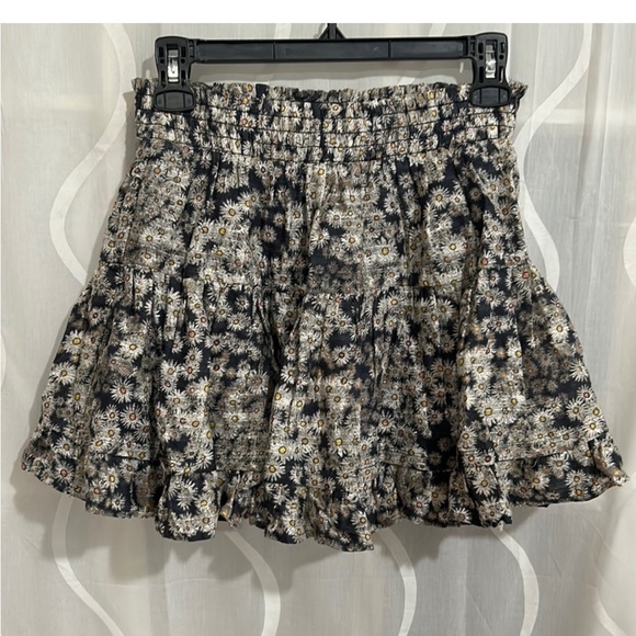 TRUE CRAFT Blue & White Floral Print, Ruffled, Tiered, Mini Skirt - Picture 1 of 4